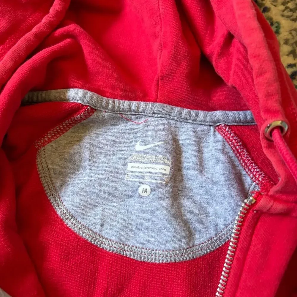 Nike y2k medium
